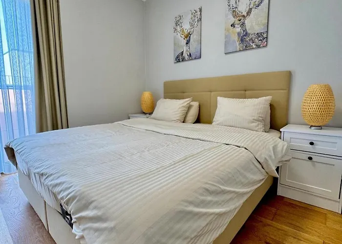 новая стильная у площади таксим, панорамная терраса на крыше *